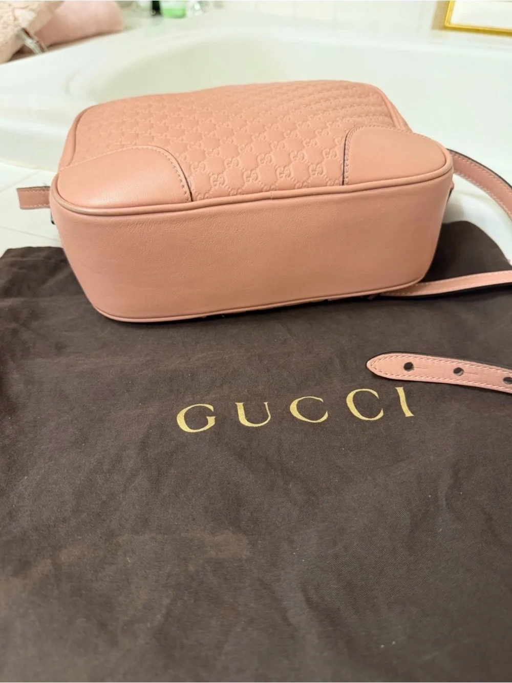 Set Gucci Blush Pink Guccissima  Leather High-Top Sneakers and Crossbody Bag